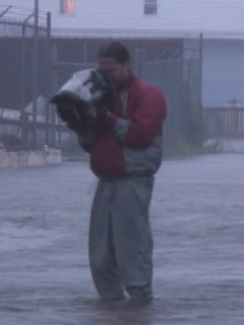 美国飓风：镜头捕捉封面图