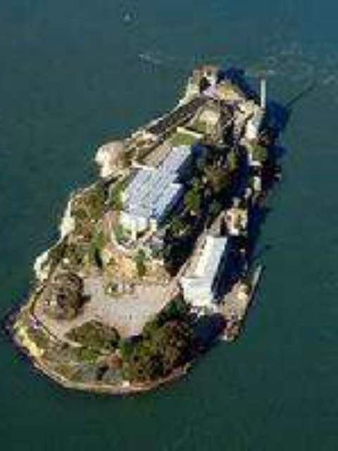 恶魔岛：人间地狱封面图