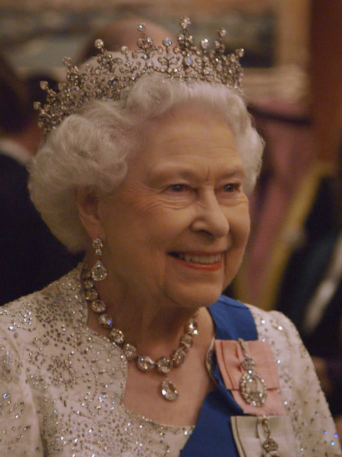 女王90岁封面图